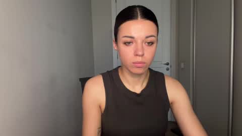 Snapshot of scarlet_daisy_ chatting on 04-27-26, 07:06 Sophie online show from 04-27-26, 07:06