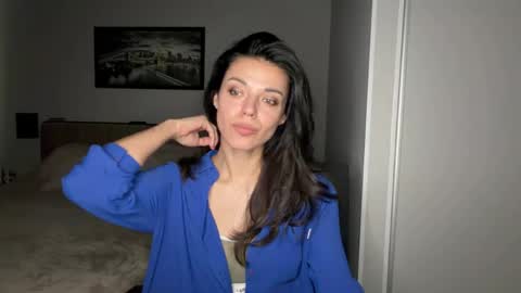 Snapshot of scarlet_daisy_ chatting on 05-26-26, 07:37 Sophie online show from 05-26-26, 07:37