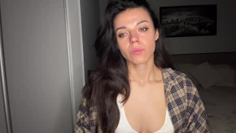 Snapshot of scarlet_daisy_ chatting on 06-04-26, 07:03 Sophie online show from 06-04-26, 07:03