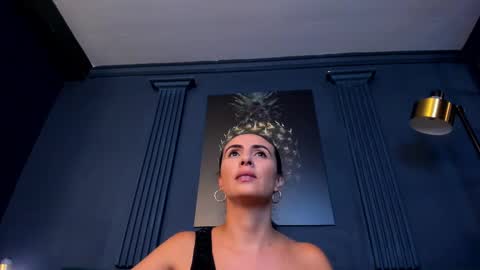 Scarlet Edwars online show from 02-12-25, 07:24