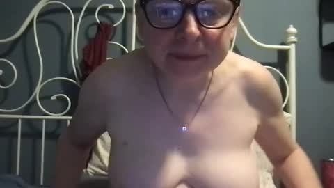 Snapshot of scarlet_envyy chatting on 09-09-25, 10:59 scarlet_envyy online show from 09-09-25, 10:59