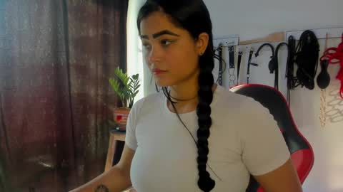 scarlet taylor kennedy online show from 12-11-24, 09:01