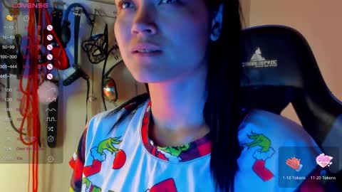 Snapshot of scarlet_kennedy98 chatting on 04-15-26, 10:32 scarlet taylor kennedy online show from 04-15-26, 10:32