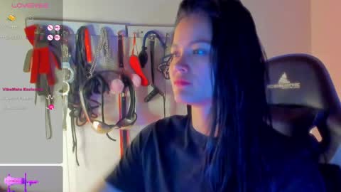 Snapshot of scarlet_kennedy98 chatting on 05-03-26, 10:27 scarlet taylor kennedy online show from 05-03-26, 10:27