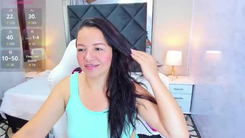 scarlet_lace1 online show from 10-15-25, 06:41