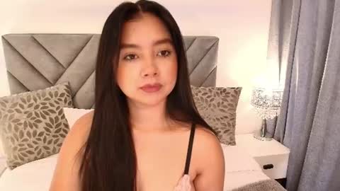 scarlet_queen7 online show from 07-17-26, 06:46