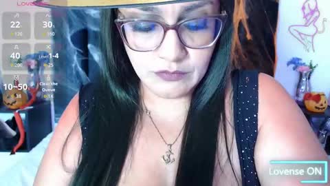 Scarlet Ray  online show from 10-31-25, 01:45