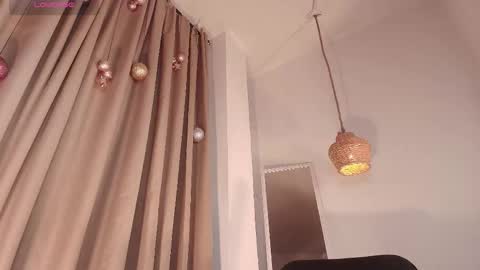 scarlet_veil online show from 01-06-26, 06:44