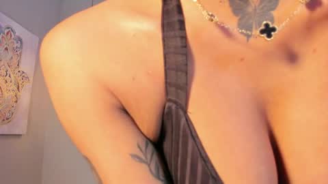 scarlet_vixen_ online show from 04-29-26, 12:31
