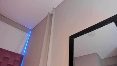 scarlet_vixen_ online show from 05-10-26, 05:51
