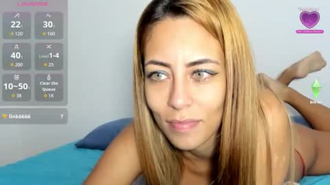 Snapshot of scarletbrow chatting on 10-18-25, 06:58 scarlet online show from 10-18-25, 06:58