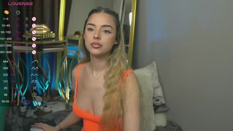 Snapshot of scarletcoles chatting on 02-07-25, 11:03 Scarlet online show from 02-07-25, 11:03