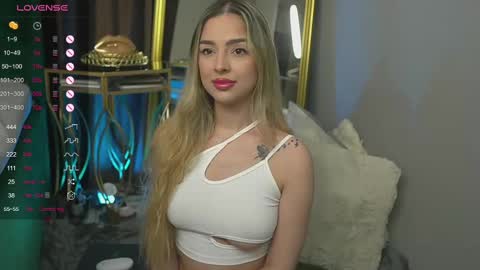 Snapshot of scarletcoles chatting on 02-11-25, 06:08 Scarlet online show from 02-11-25, 06:08