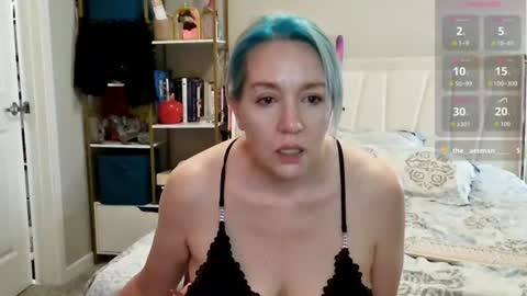 Snapshot of scarletcross chatting on 07-03-26, 08:21 Scarlet Croxxx Cross online show from 07-03-26, 08:21