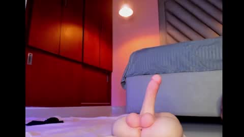 Snapshot of scarletdavis_ chatting on 01-22-25, 07:57 Scarlet Dayana online show from 01-22-25, 07:57