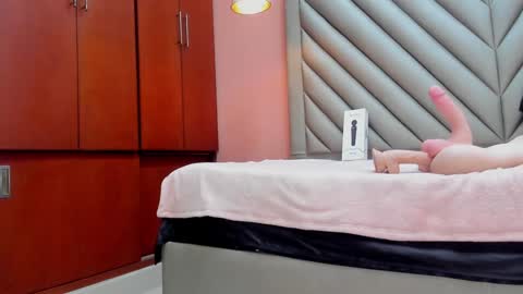 Snapshot of scarletdavis_ chatting on 01-31-25, 06:13 Scarlet Dayana online show from 01-31-25, 06:13