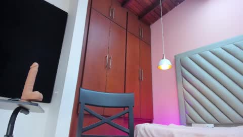 Snapshot of scarletdavis_ chatting on 03-01-25, 03:10 Scarlet Dayana online show from 03-01-25, 03:10