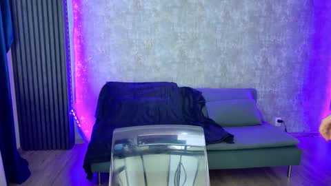 Amanda online show from 10-13-25, 04:01