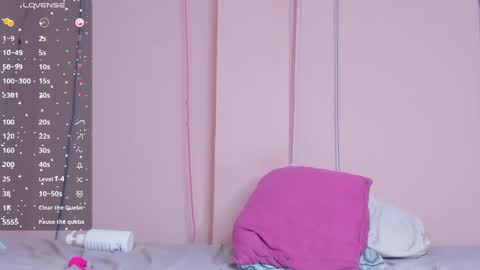 Snapshot of scarleth_blonde chatting on 01-23-25, 08:25 SCARLETH online show from 01-23-25, 08:25