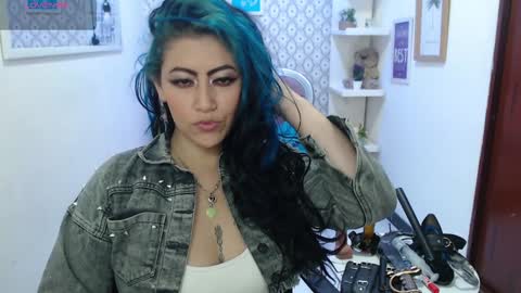 Scarleth online show from 01-17-25, 03:23