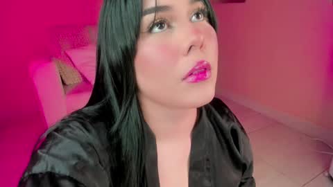 Snapshot of scarleth_jhons_ chatting on 03-05-26, 02:51 Scarleth... but not Scarleth Johansson. online show from 03-05-26, 02:51