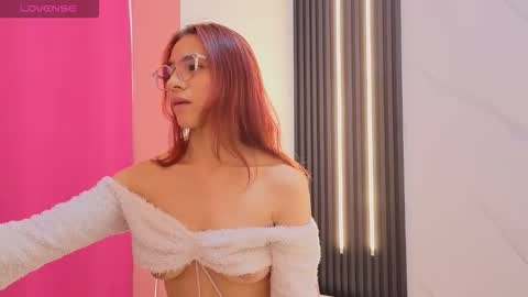 I am  Scarleth  Check mi profile online show from 09-21-25, 12:07