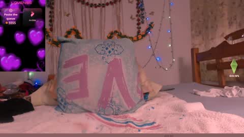 scarlethh hott online show from 12-20-24, 11:00
