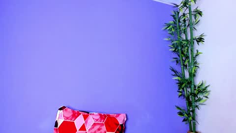 Snapshot of scarletjonesx chatting on 01-06-25, 12:05 Denis online show from 01-06-25, 12:05