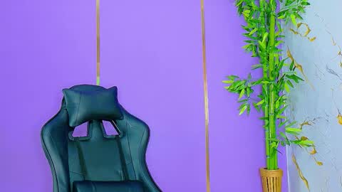 Snapshot of scarletjonesx chatting on 09-26-25, 01:37 Denis online show from 09-26-25, 01:37