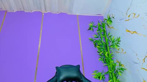 Snapshot of scarletjonesx chatting on 09-27-25, 01:43 Denis online show from 09-27-25, 01:43