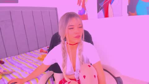 Snapshot of scarletliz chatting on 11-13-25, 02:27 Scarletliz online show from 11-13-25, 02:27