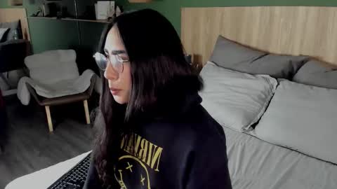 Scarlett  online show from 12-21-25, 02:13