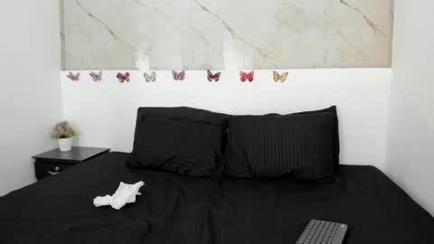 Snapshot of scarlett29_ chatting on 05-31-26, 11:17 Scarlet online show from 05-31-26, 11:17