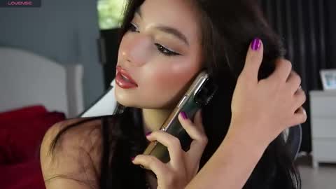 juli online show from 10-23-25, 09:35