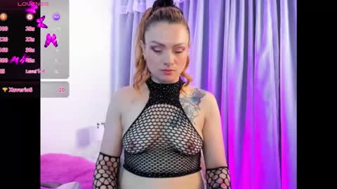 Snapshot of scarlett_blake11 chatting on 09-19-25, 06:26 scarlett_blake11 online show from 09-19-25, 06:26