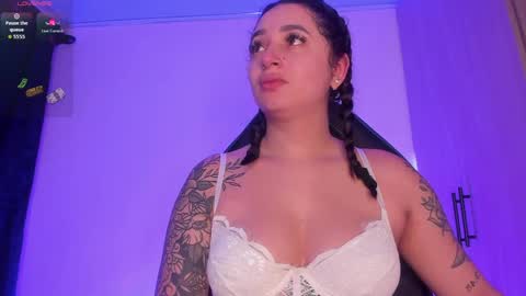SCARLETT COLLINS online show from 05-01-26, 11:48
