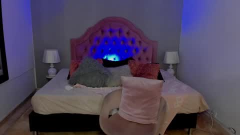 Scarlett  online show from 02-18-25, 02:49