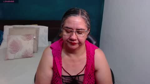 Snapshot of scarlett_duboi1 chatting on 02-12-26, 02:28 Scarlett online show from 02-12-26, 02:28