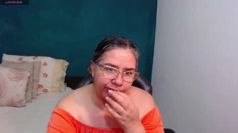 Scarlett  online show from 05-05-26, 01:57