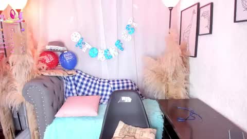 Scarlett Johs online show from 09-30-25, 11:48