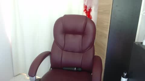 scarlett_mill online show from 06-01-26, 04:41