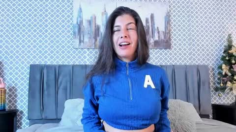 Snapshot of scarlett_moore_ chatting on 01-06-25, 12:46 Scarlett online show from 01-06-25, 12:46