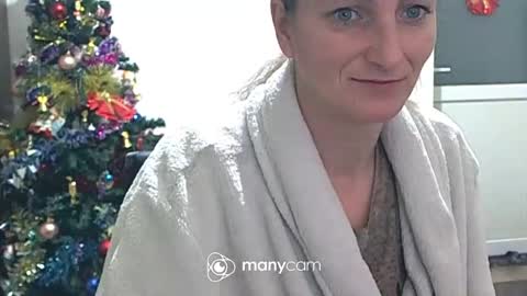 scarlett_queen01 online show from 01-08-25, 02:14