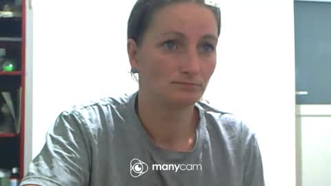 scarlett_queen01 online show from 09-24-25, 04:05