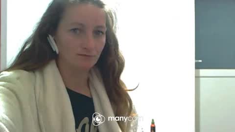 Snapshot of scarlett_queen01 chatting on 10-01-25, 01:22 scarlett_queen01 online show from 10-01-25, 01:22