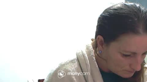 Snapshot of scarlett_queen01 chatting on 10-25-25, 05:37 scarlett_queen01 online show from 10-25-25, 05:37