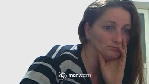 Snapshot of scarlett_queen01 chatting on 11-13-25, 03:05 scarlett_queen01 online show from 11-13-25, 03:05