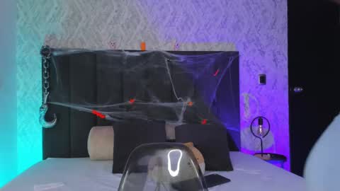 Scarlett online show from 10-28-25, 05:11