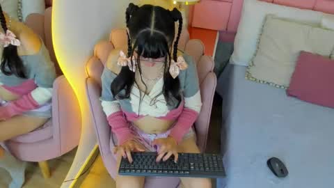 scarlett_vixen7 online show from 11-14-25, 07:34