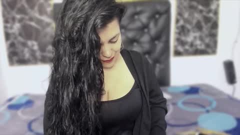 Scarlett online show from 11-21-25, 02:05